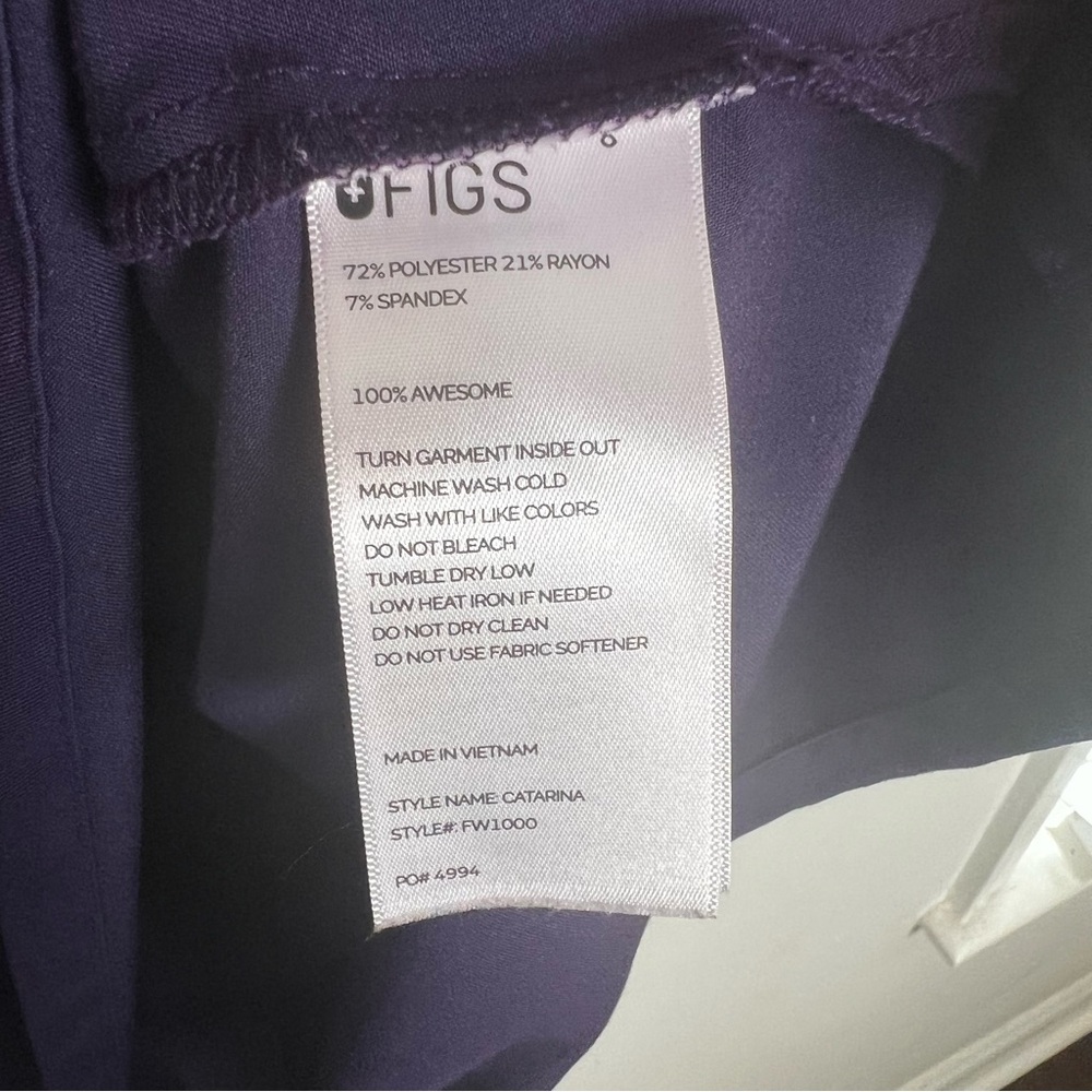 FIGS- Catarina One-Pocket Scrub Top Medical Doctor Nurse Purple - Picture 5 of 6
